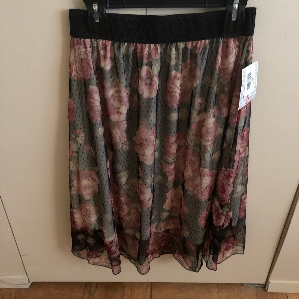 Lularoe small Lola skirt